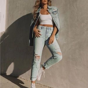 NWT VICI distressed straight jeans brand new